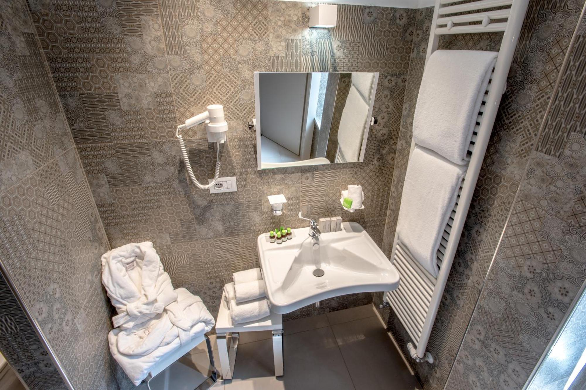 Uve Rooms & Wine Bar La Morra Zewnętrze zdjęcie