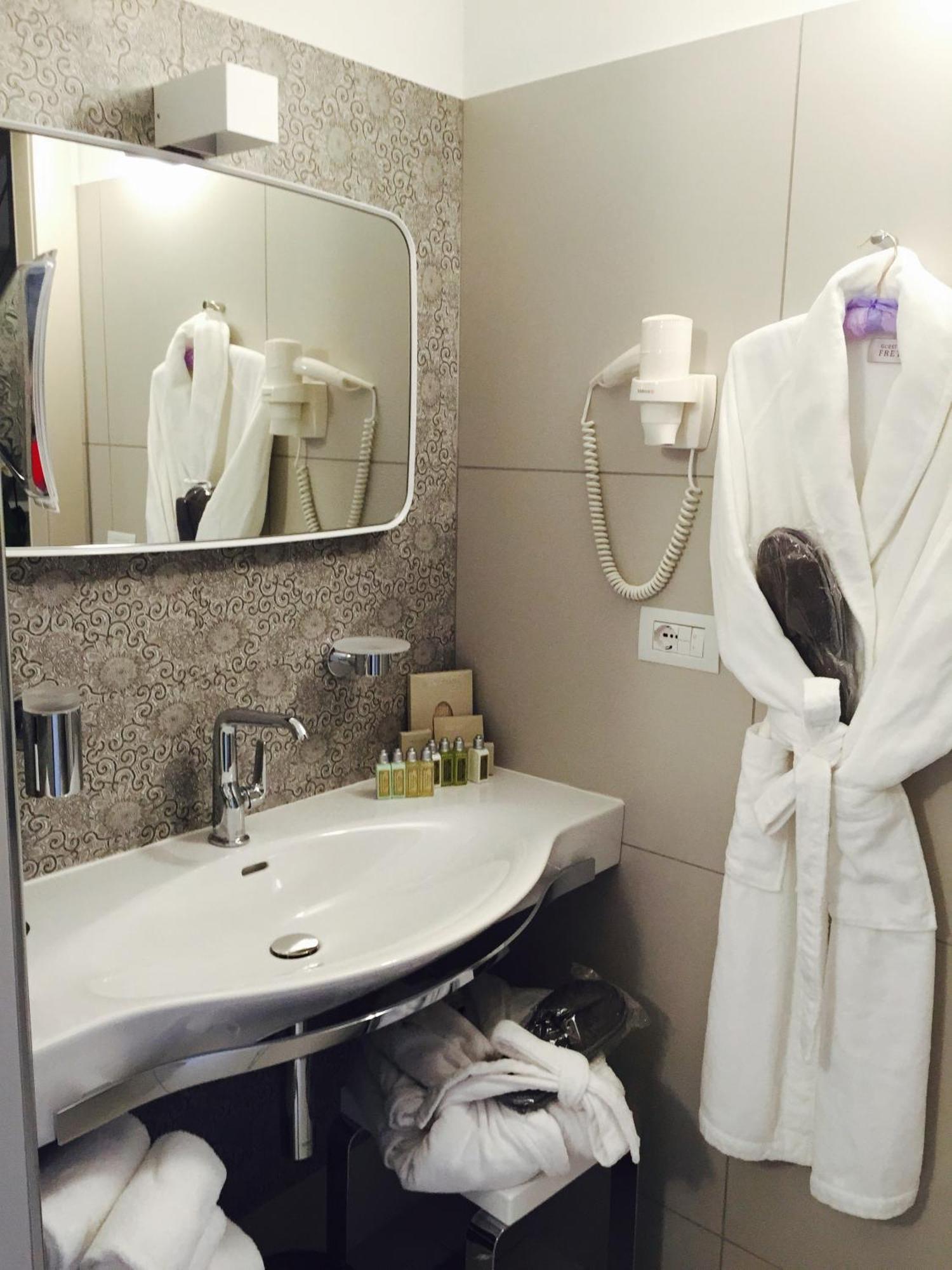 Uve Rooms & Wine Bar La Morra Zewnętrze zdjęcie