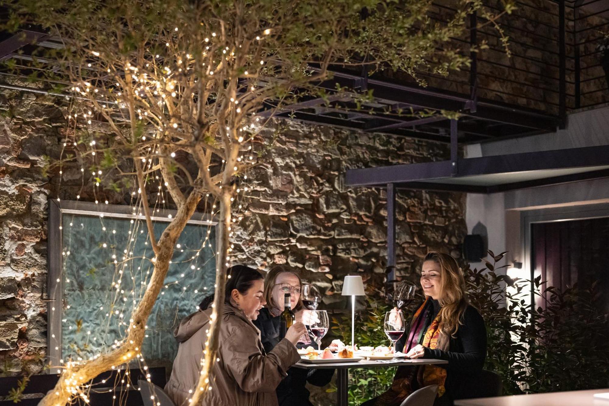 Uve Rooms & Wine Bar La Morra Zewnętrze zdjęcie