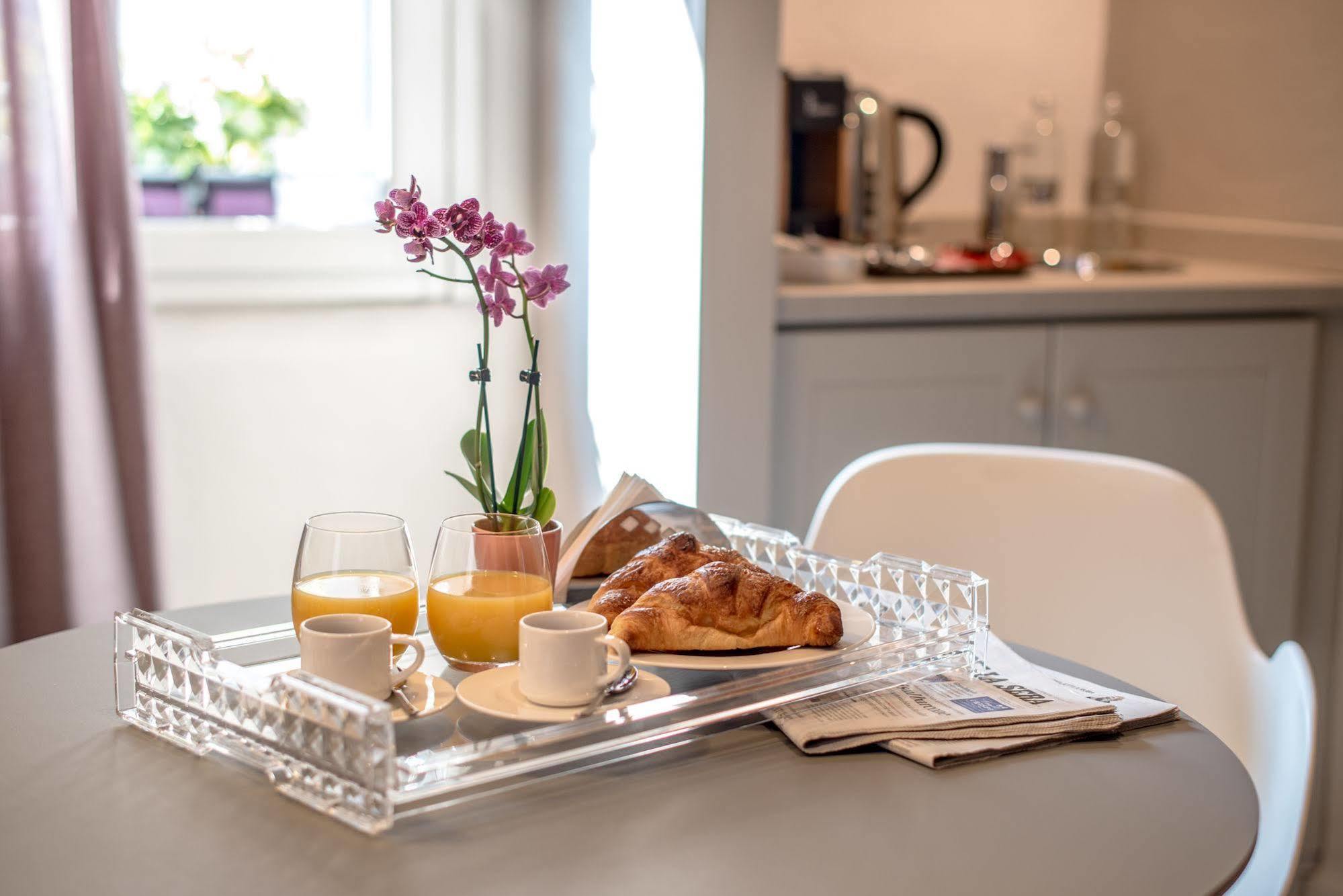 Uve Rooms & Wine Bar La Morra Zewnętrze zdjęcie