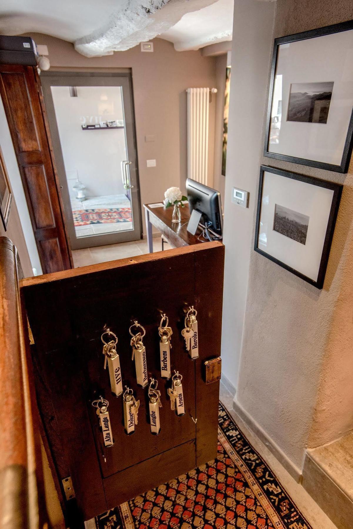 Uve Rooms & Wine Bar La Morra Zewnętrze zdjęcie
