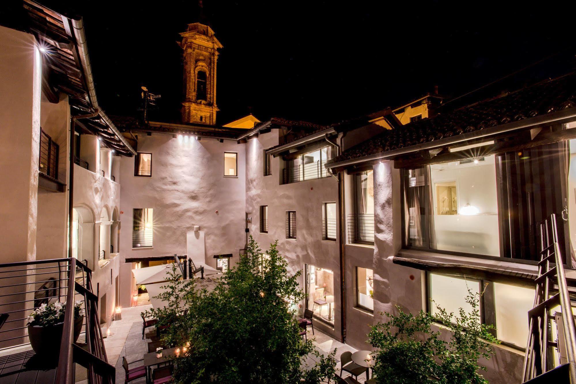 Uve Rooms & Wine Bar La Morra Zewnętrze zdjęcie